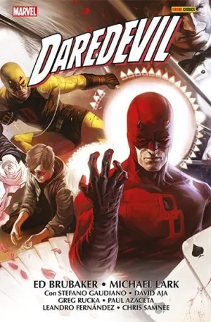 DAREDEVIL DE ED BRUBAKER Y MICHAEL LARK 02